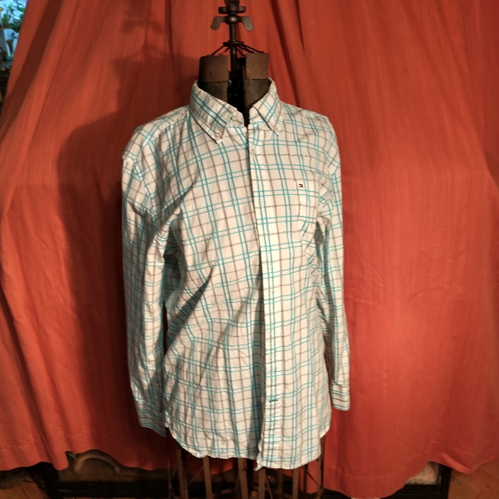 Tommy Hilfiger men's Large button down shirt